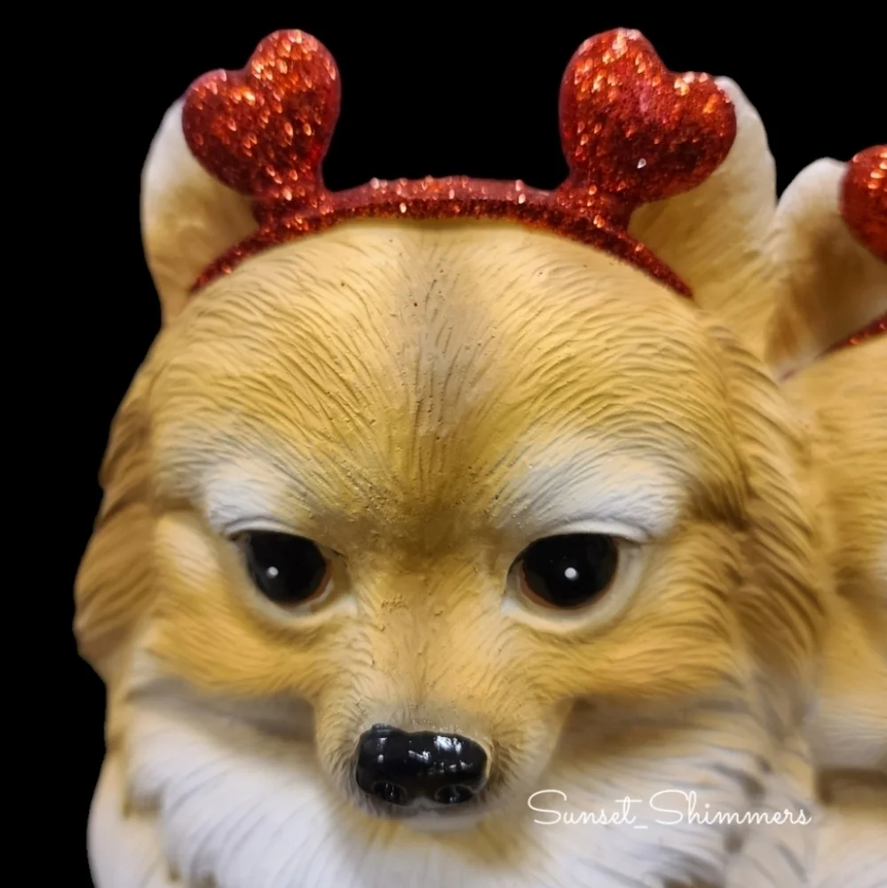 Valentines Pomeranian Pom Dogs Hearts & Rose Resin Figure Statue Decor